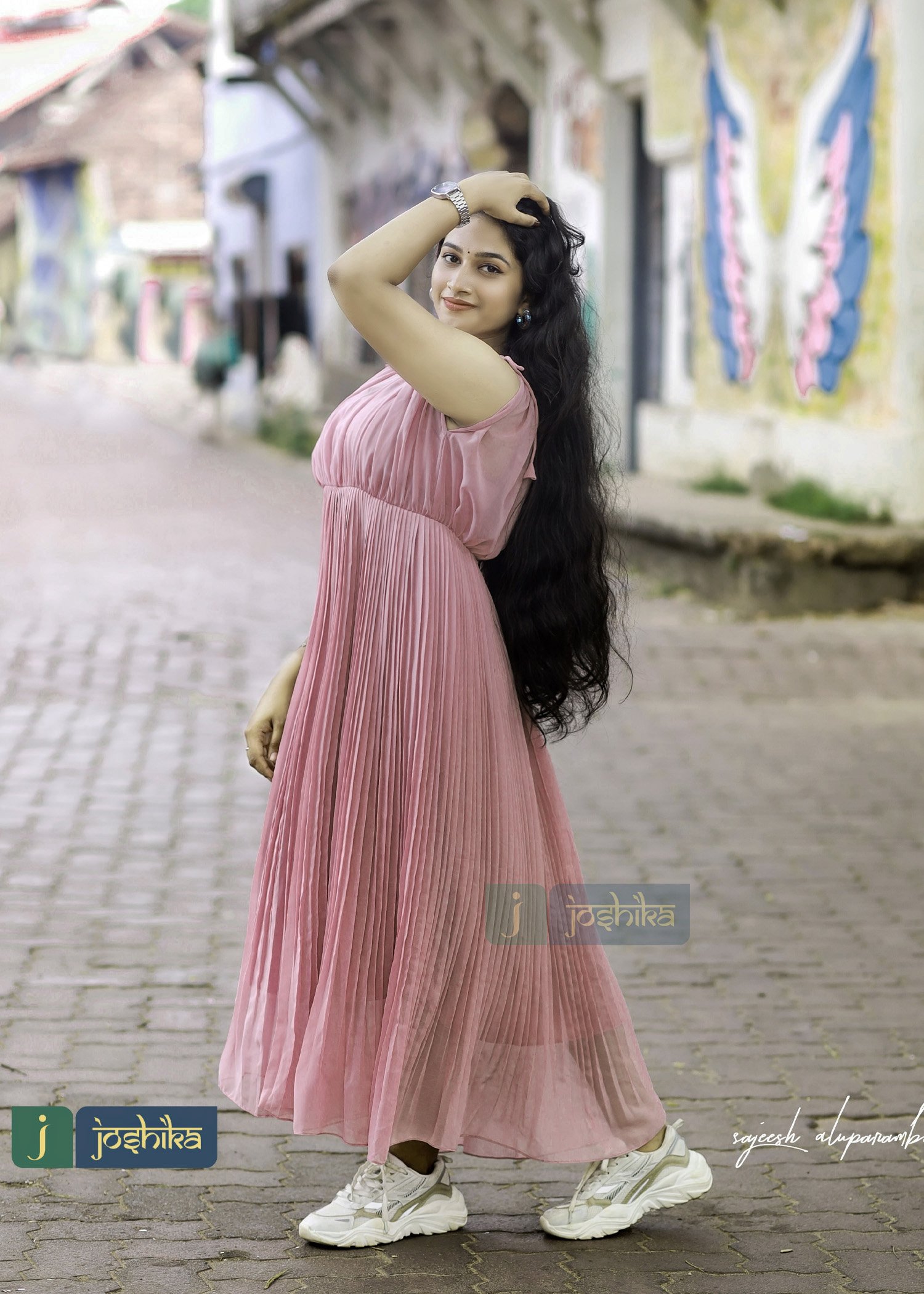 PLEATED GEORGETTE KURTA WITH GATHERED YOKE - Image 2