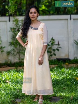 ELAGANT EMBROIDERY PLEATED GOWN