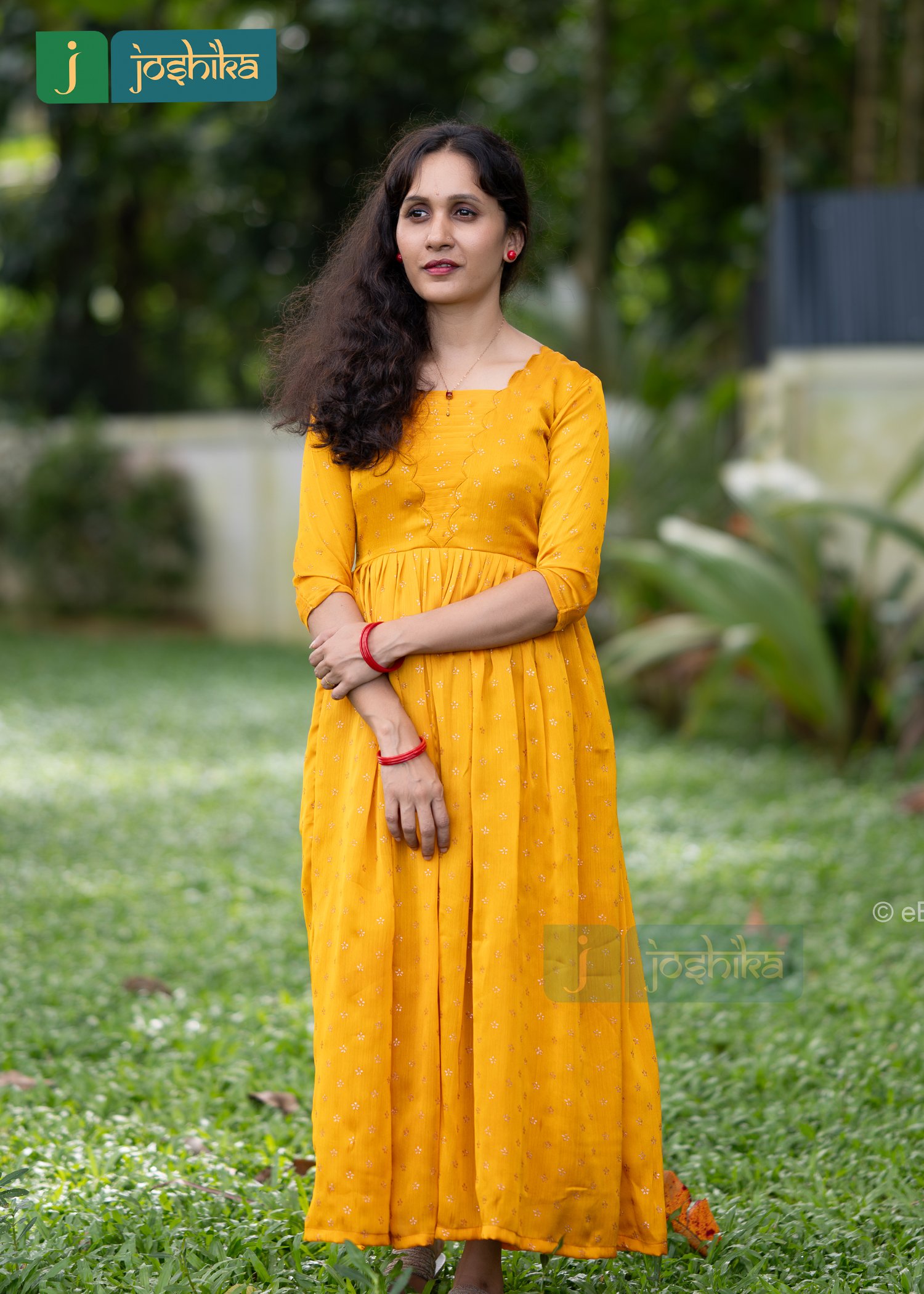 FOIL PRINTED SCALLOPED KURTA FOR EFFORTLESS ELEGANCE - Image 3