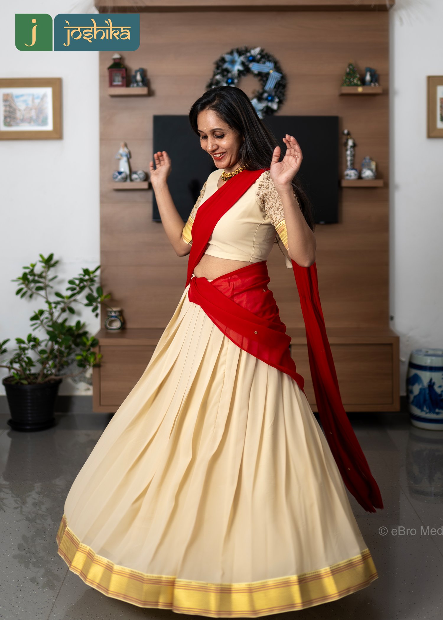 ELEGANCE IN TRADITIONAL ATTIRE - Image 3
