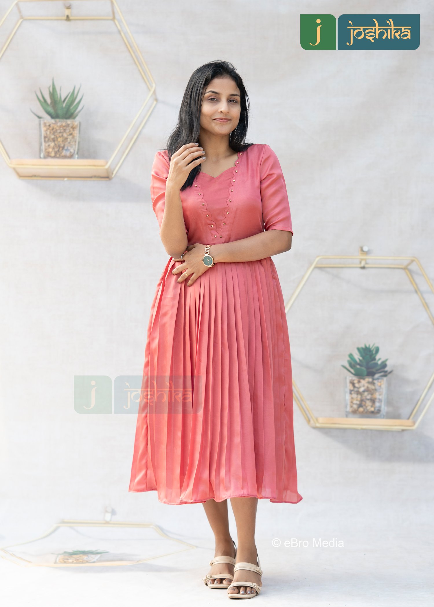 GRACEFUL SCALLOP NECK MODAL SATIN KURTA - Image 6