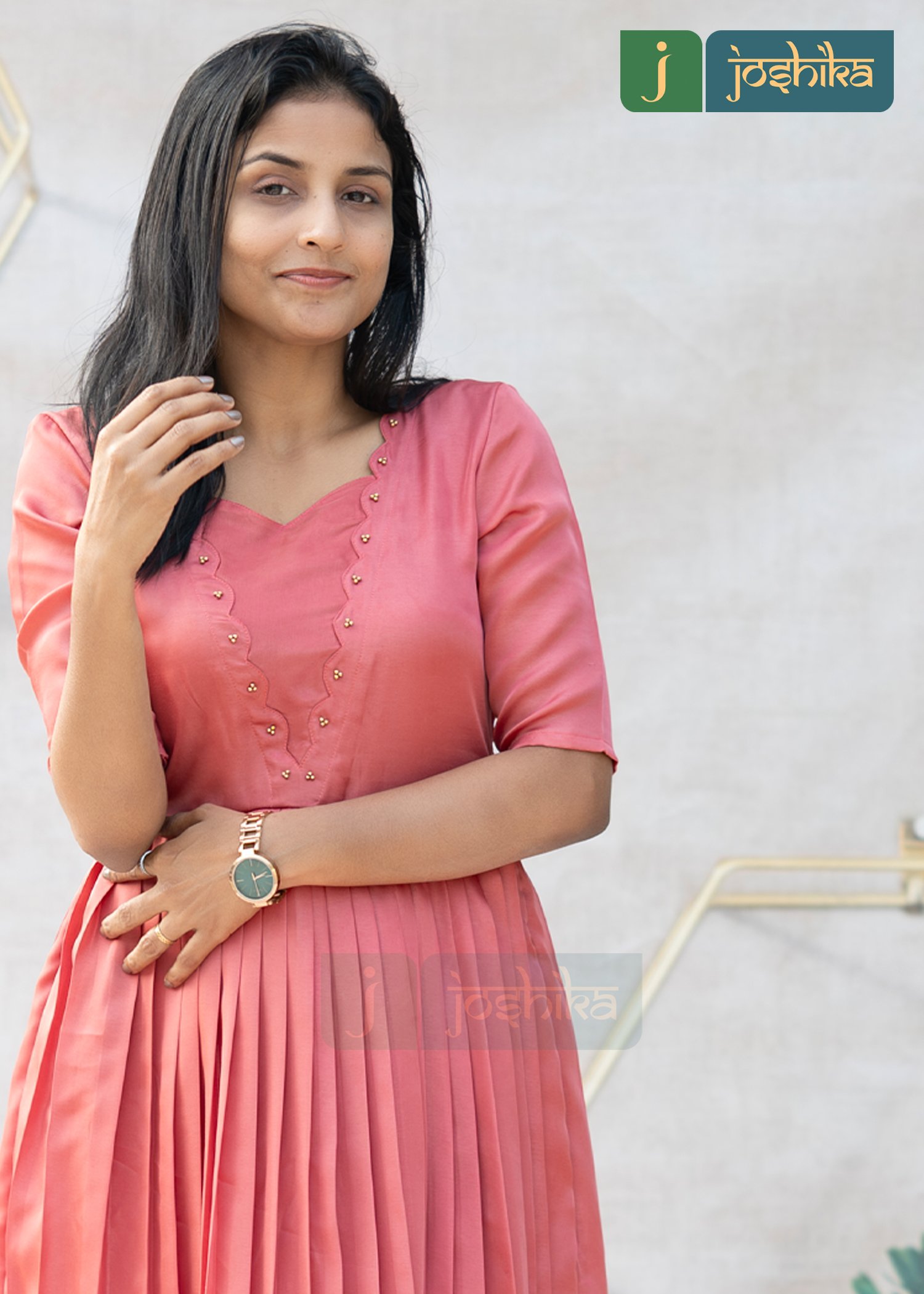 GRACEFUL SCALLOP NECK MODAL SATIN KURTA - Image 2