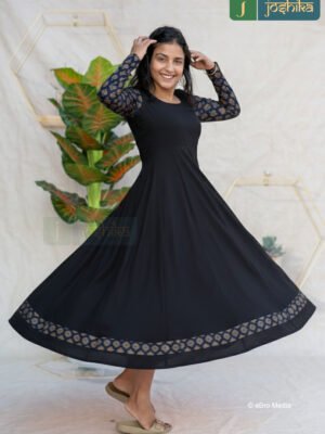 TIMELESS BLACK FLARED DRESS WITH AJRAKH TOUCH