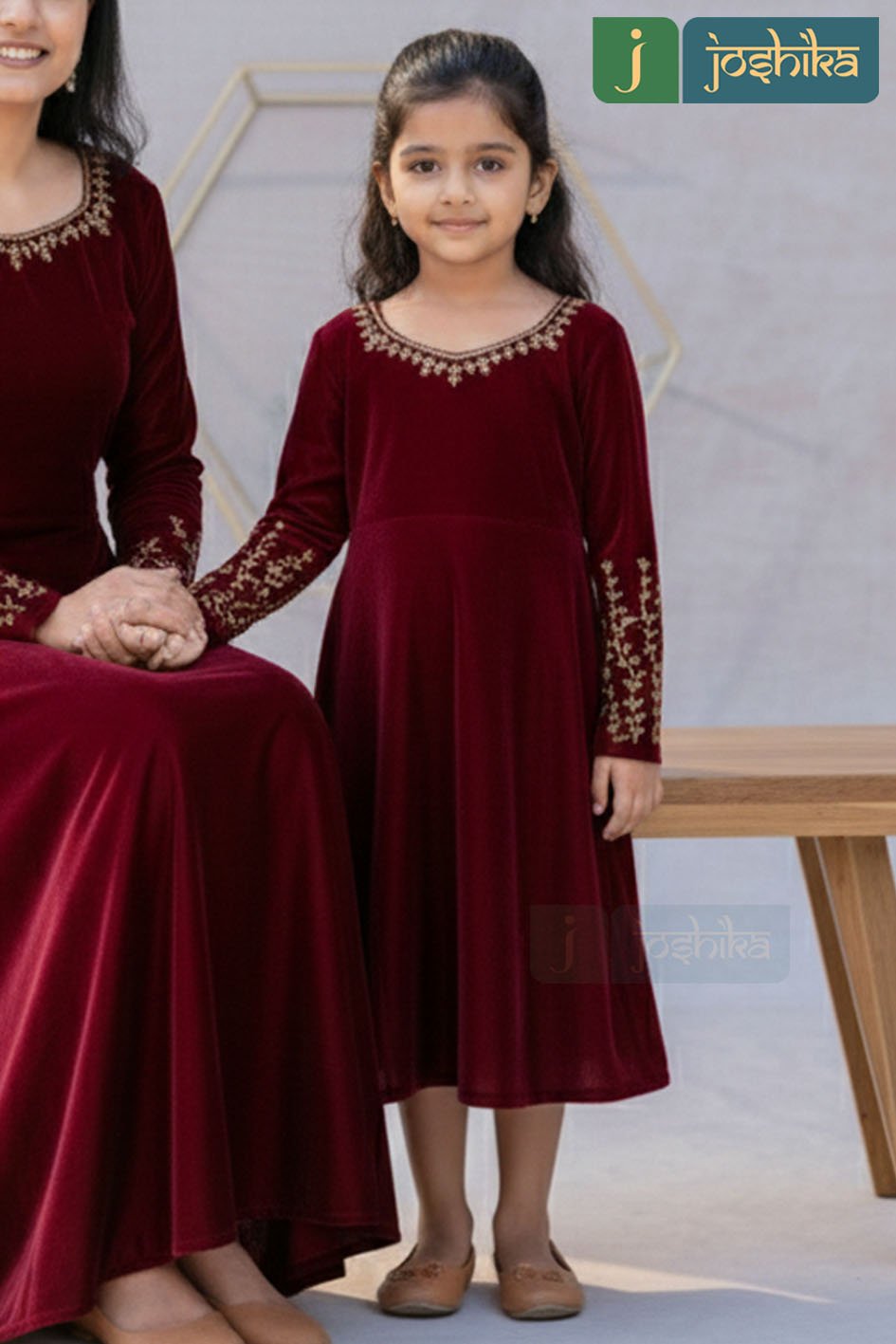 RED VELVET MOTHER- DAUGHTER COMBO DRESS - Image 2