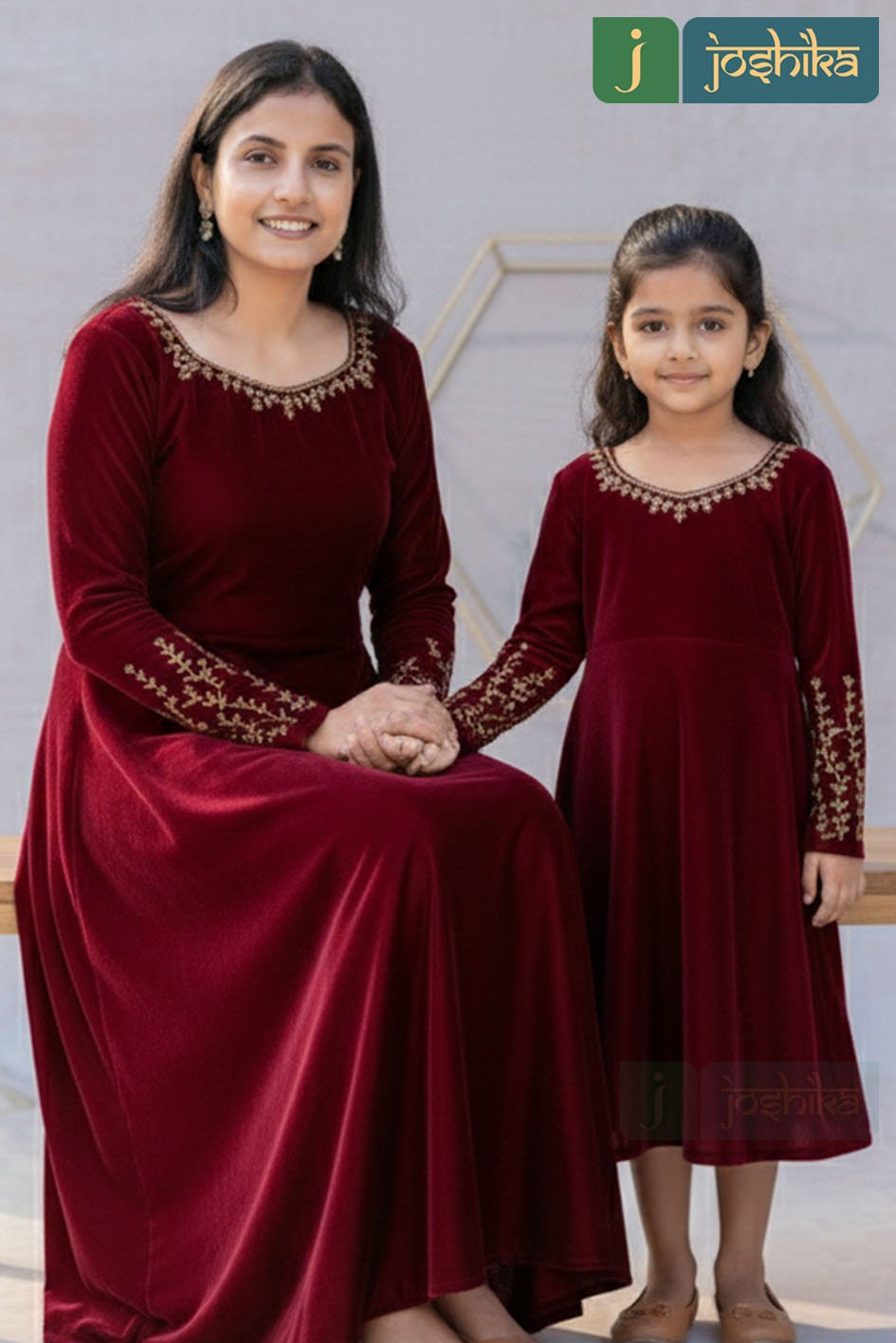 RED VELVET MOTHER- DAUGHTER COMBO DRESS - Image 3