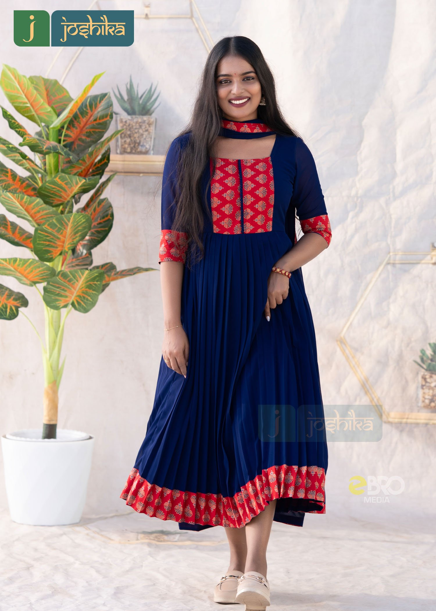 INDIGO ELEGANCE PLEATED KURTA AND DUPATTA WITH AJTRAKH DETAILING