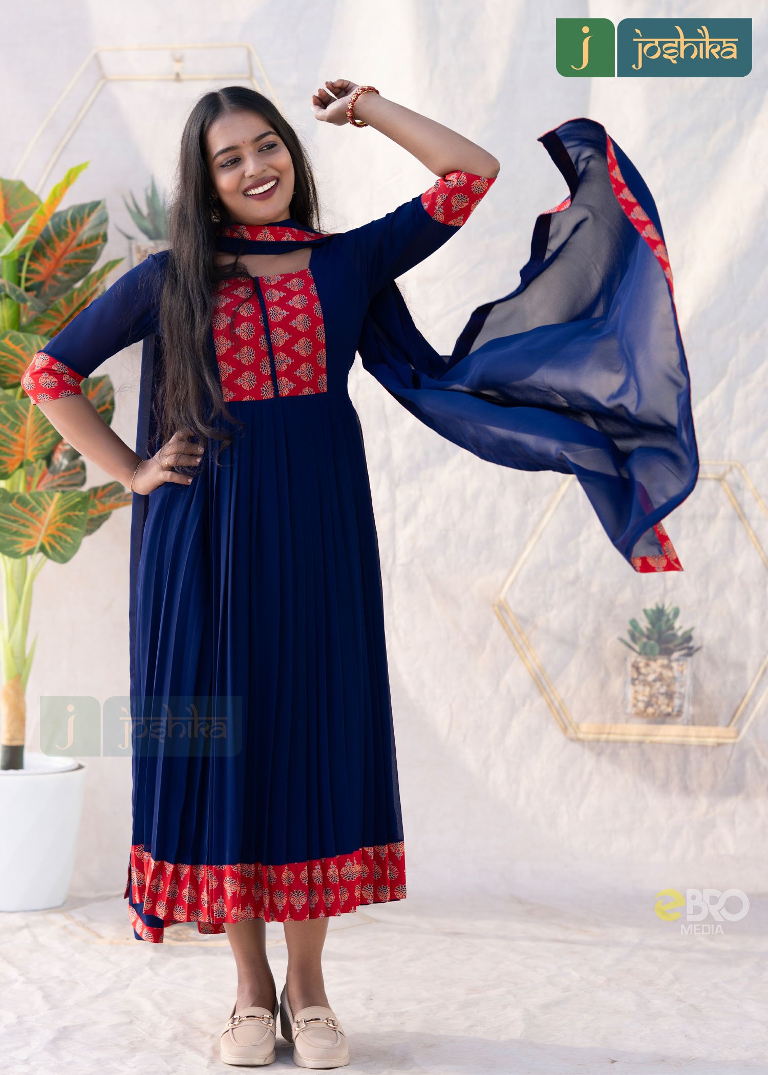 INDIGO ELEGANCE PLEATED KURTA AND DUPATTA WITH AJTRAKH DETAILING - Image 5