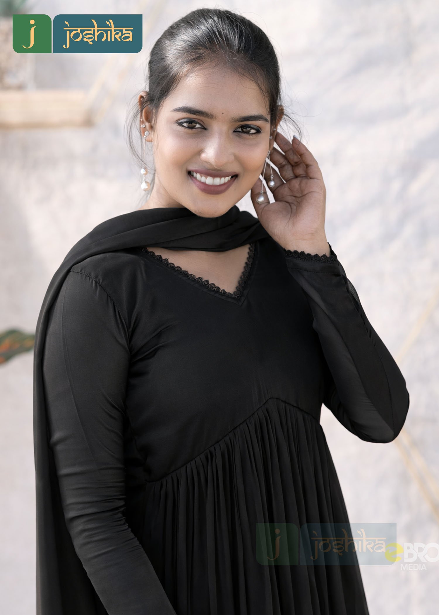 ELEGANT BLACK GEORGETTE ALIYACUT KURTA WITH DUPATTA - Image 2