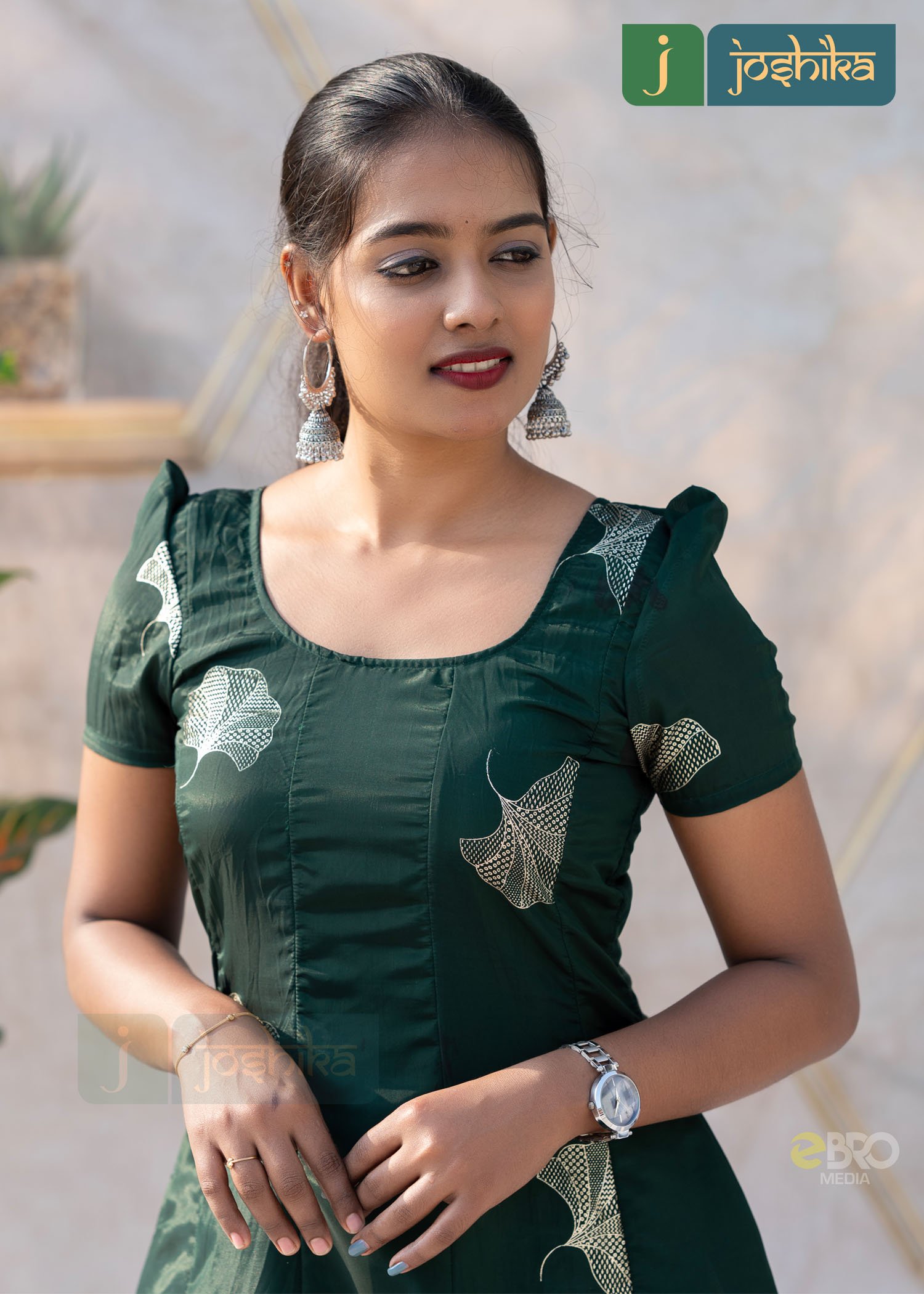 ELEGANT PANEL FROCK IN CRAPE SILK WITH LEAF MOTIF DESIGN - Image 2