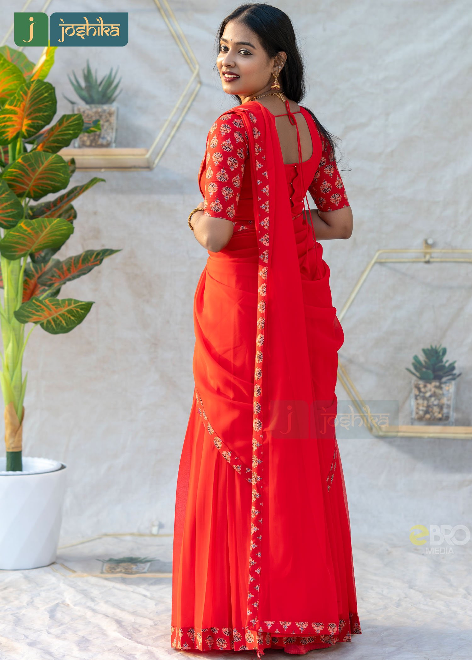 ROYAL RED TRADITIONAL DAVANI SET - Image 4