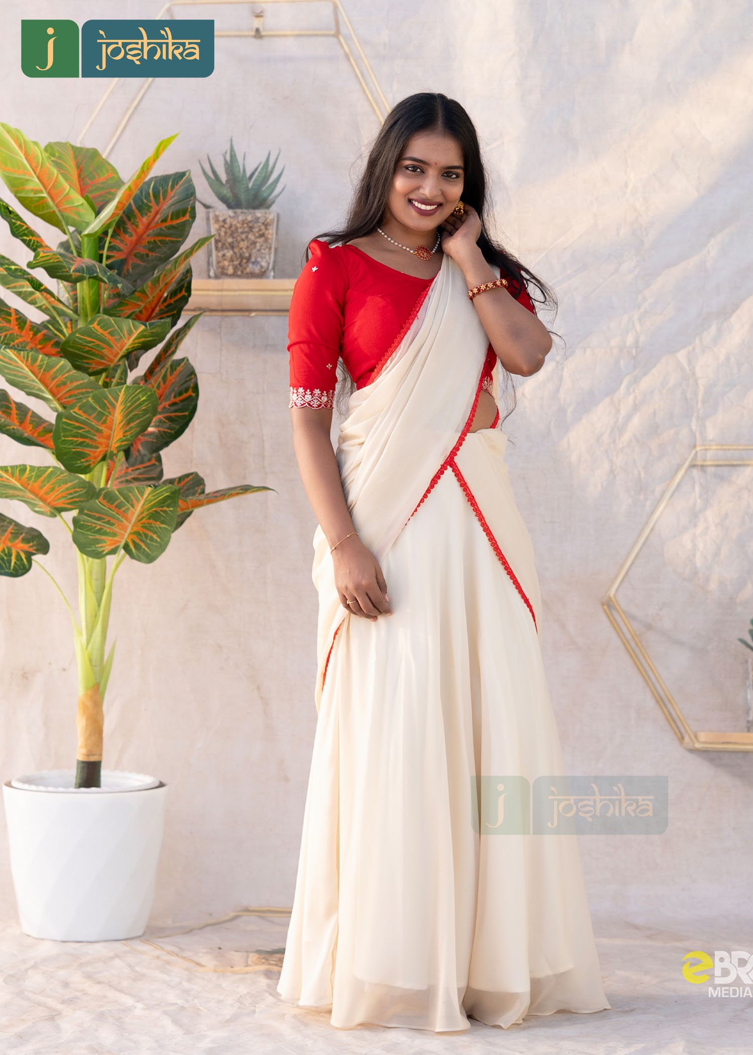GRACEFUL ETHNIC DAVANISET IN IVORY WITH RED ACCENTS - Image 6