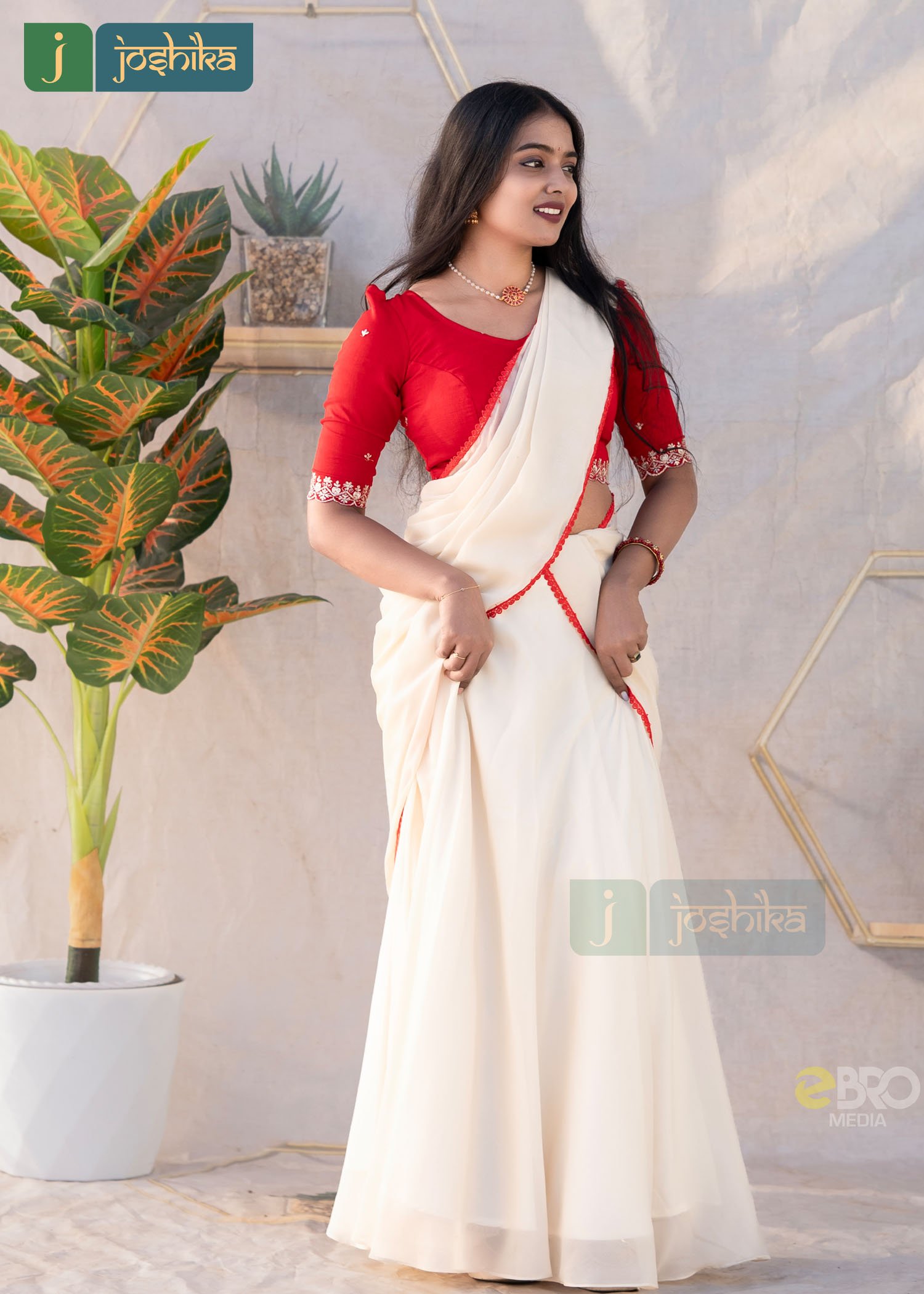 GRACEFUL ETHNIC DAVANISET IN IVORY WITH RED ACCENTS - Image 7
