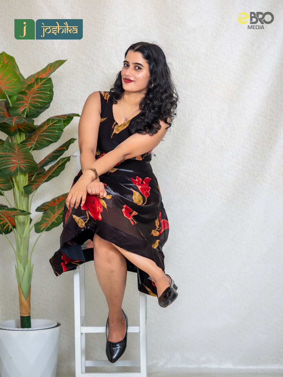 Midnight Rose Sleeveless Silky Velvet Frock - Image 4