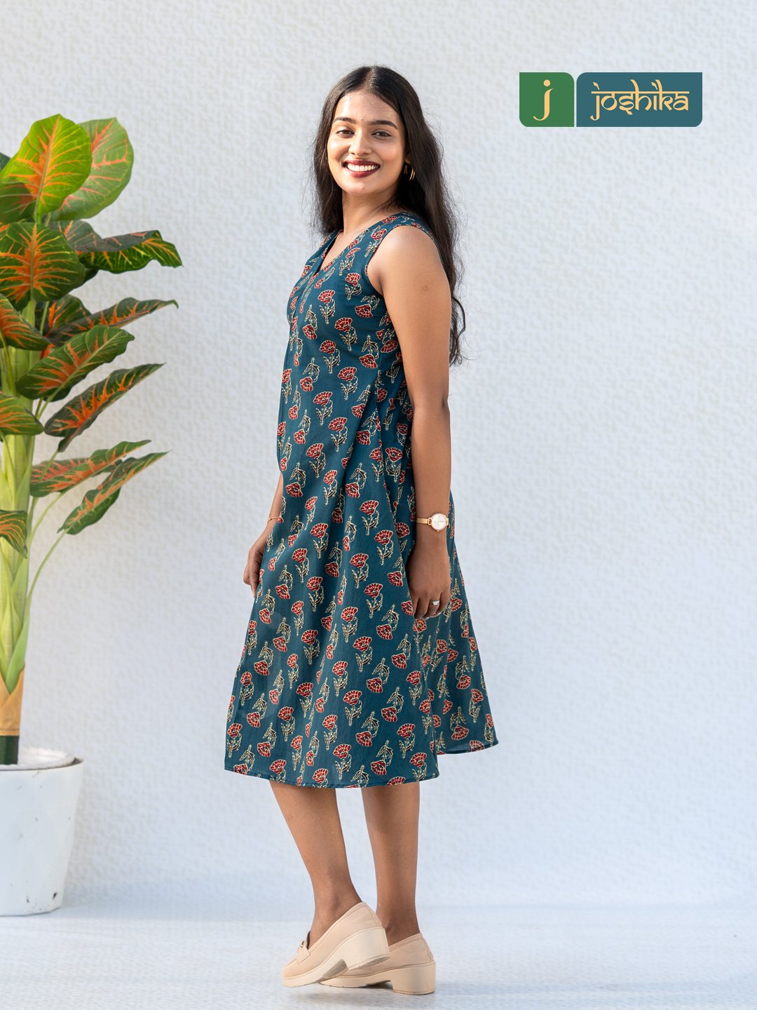 Teal Floral Print Sleeveless Cotton Midi Dress - Image 4