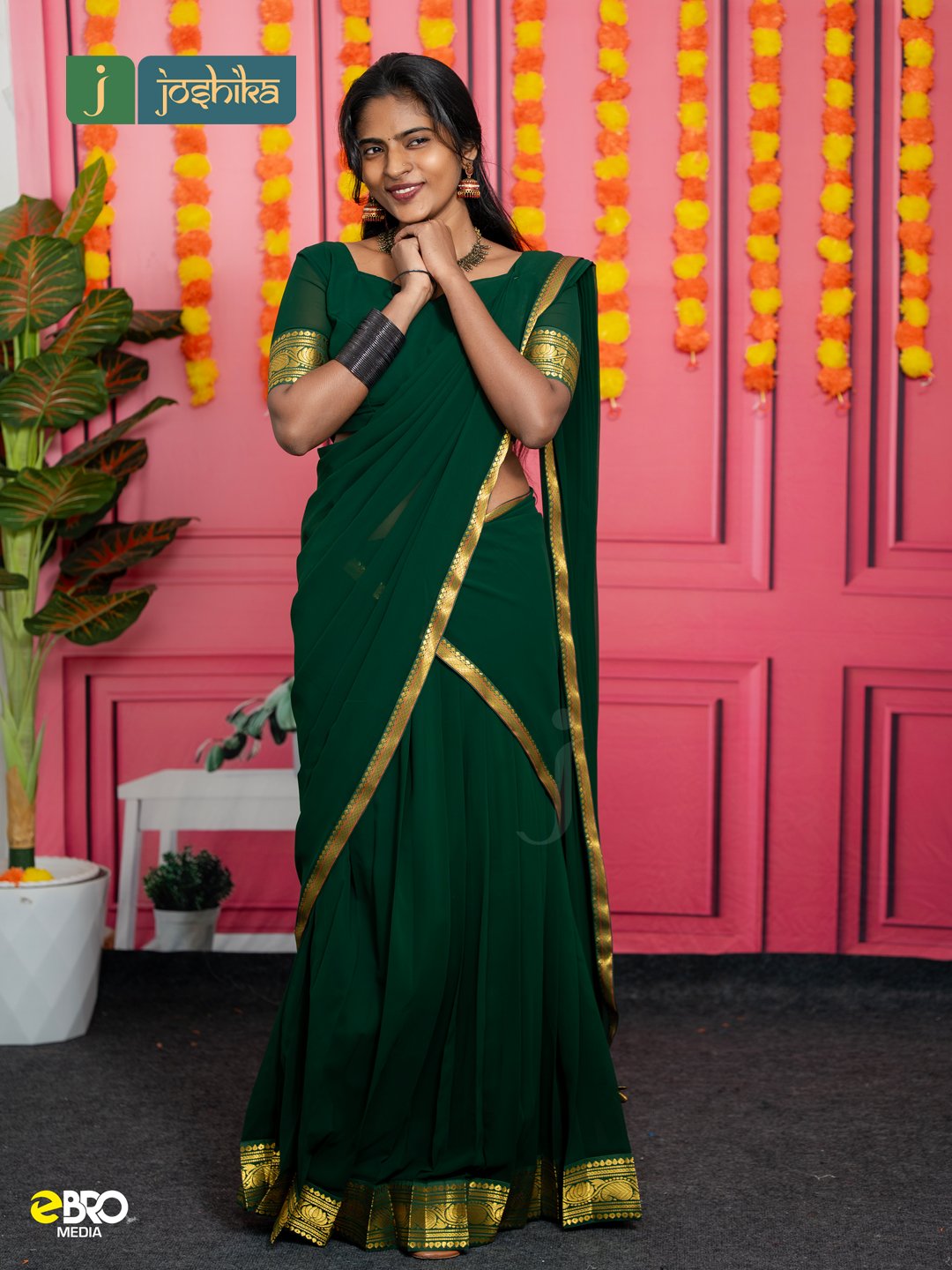 Traditional Kerala Davani with Golden Kasavu Border - Green - Image 5