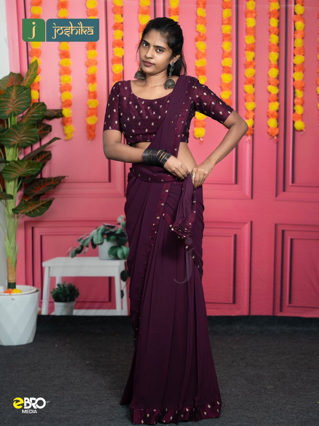 Traditional Kerala Davani with Golden Kasavu Border - PURPLE - Image 5