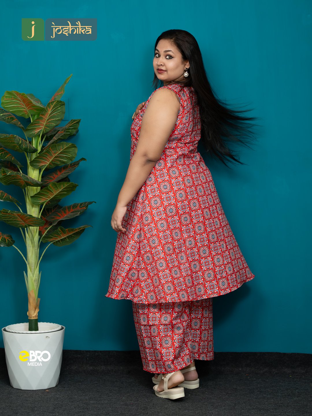 Elegant Printed Cotton Co-Ord Kurta & Palazzo Set for Women - Image 4