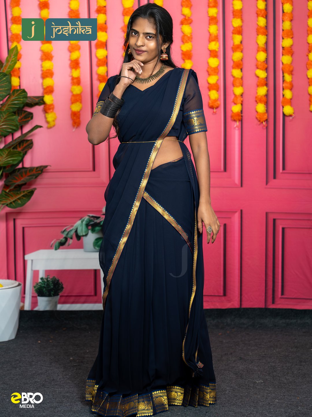 Traditional Kerala Davani with Golden Kasavu Border Navy Blue - Image 7
