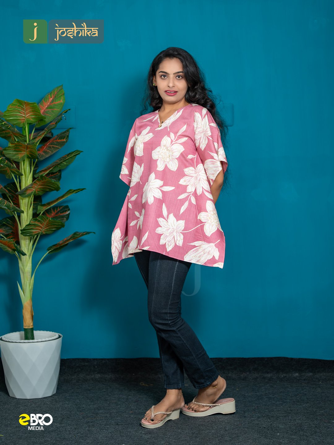 Pink Floral Printed Short Kaftan - Image 2