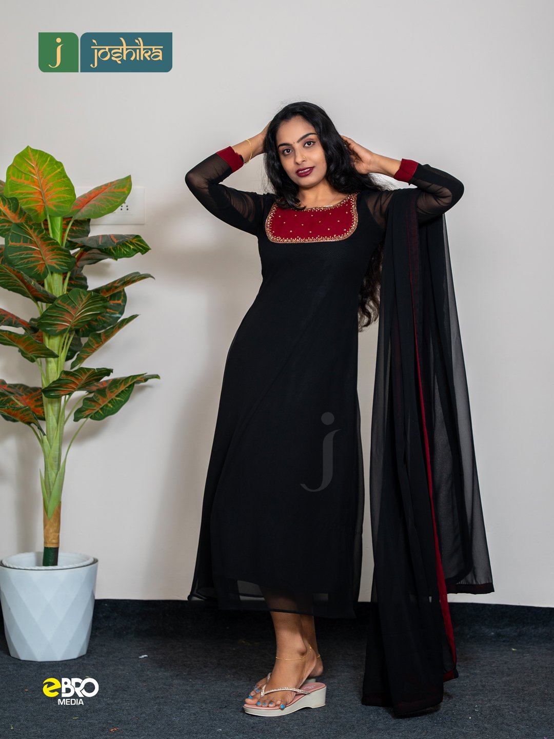 Black & Meroon Embroidered Anarkali Kurti Set with Dupatta - Image 3